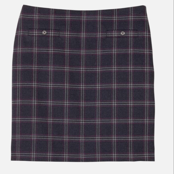 Banana Republic Women's Navy Blue Multi Plaid Mini Skirt - Size 0 (Petite) - Picture 1 of 3